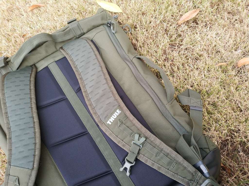thule拓乐车载户外装备,拓乐thule25lvea背包测评
