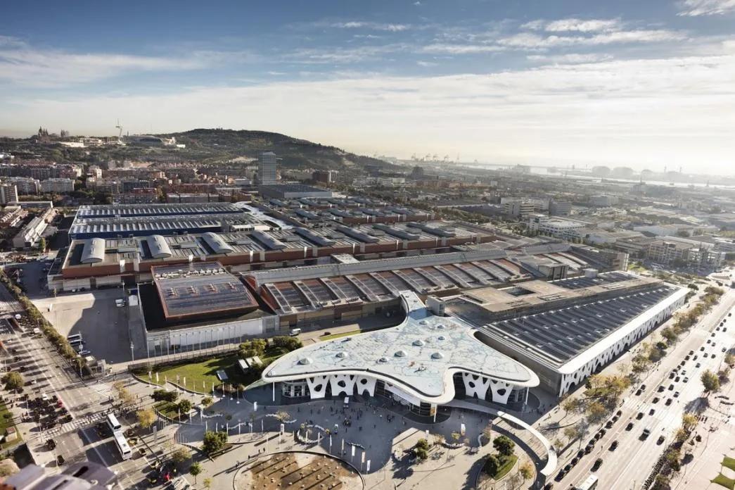 世界那么大我想去看看英文翻译,世界那么大我想去看看英语怎么说