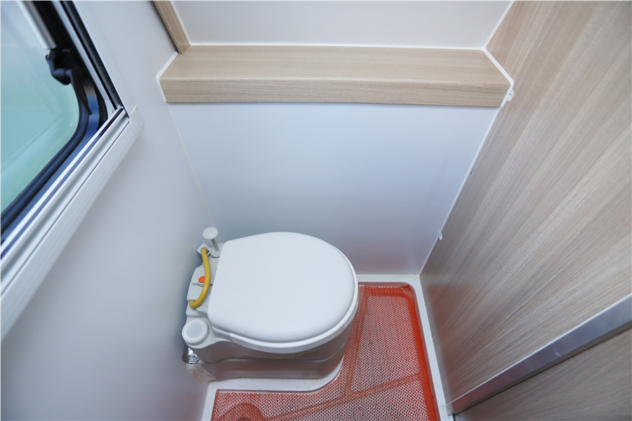 国内公认最好的三款拖挂房车价格,国产最新款可上路双轴拖挂房车