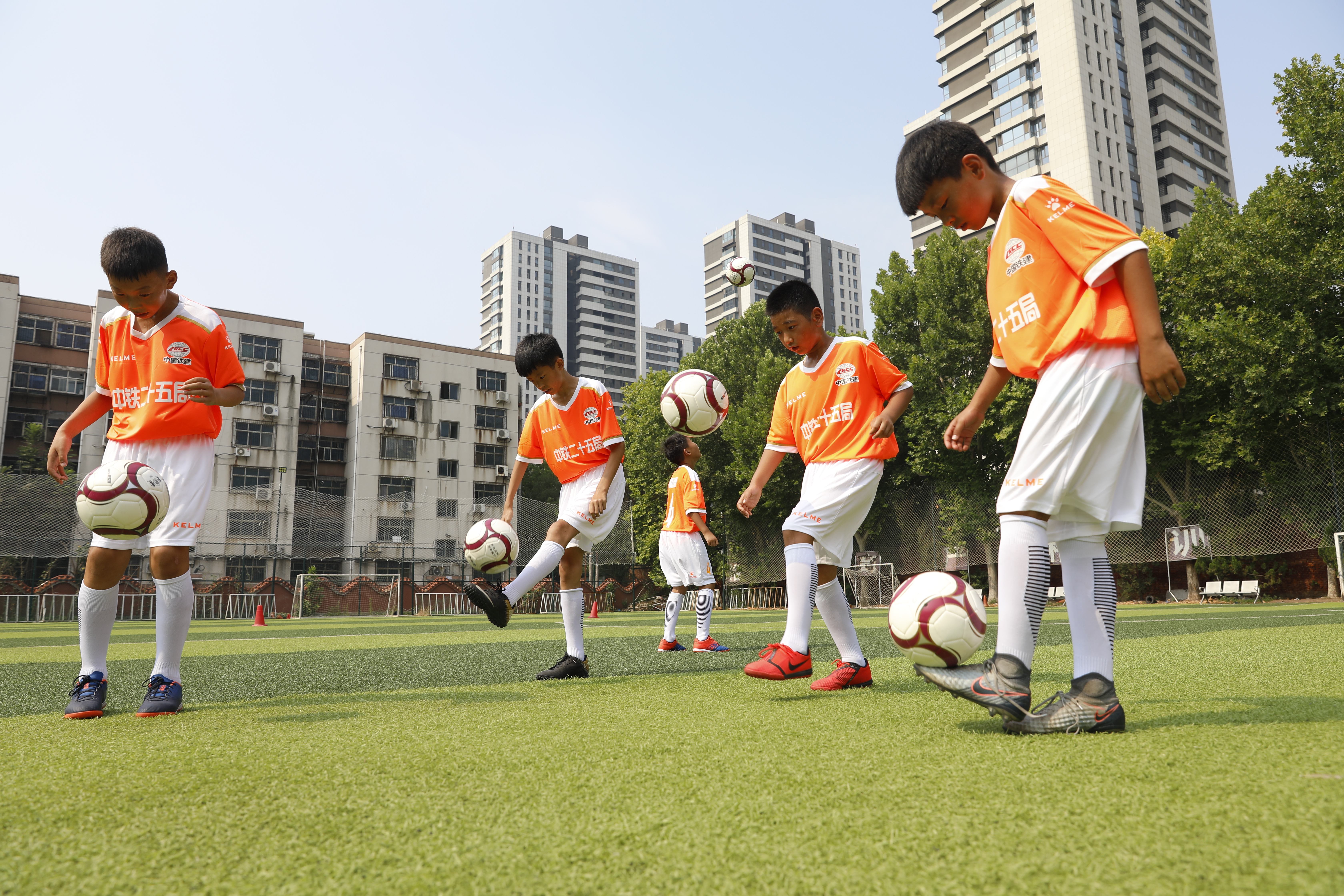 中国足球小将郑州站冠军,中国足球小将郑州拉练