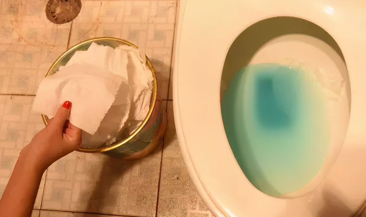 马桶可以冲走厕纸吗,厕纸可以直接丢入马桶冲掉吗