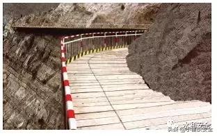 工地护栏怎么设置,工地防护栏杆怎么增加安全措施