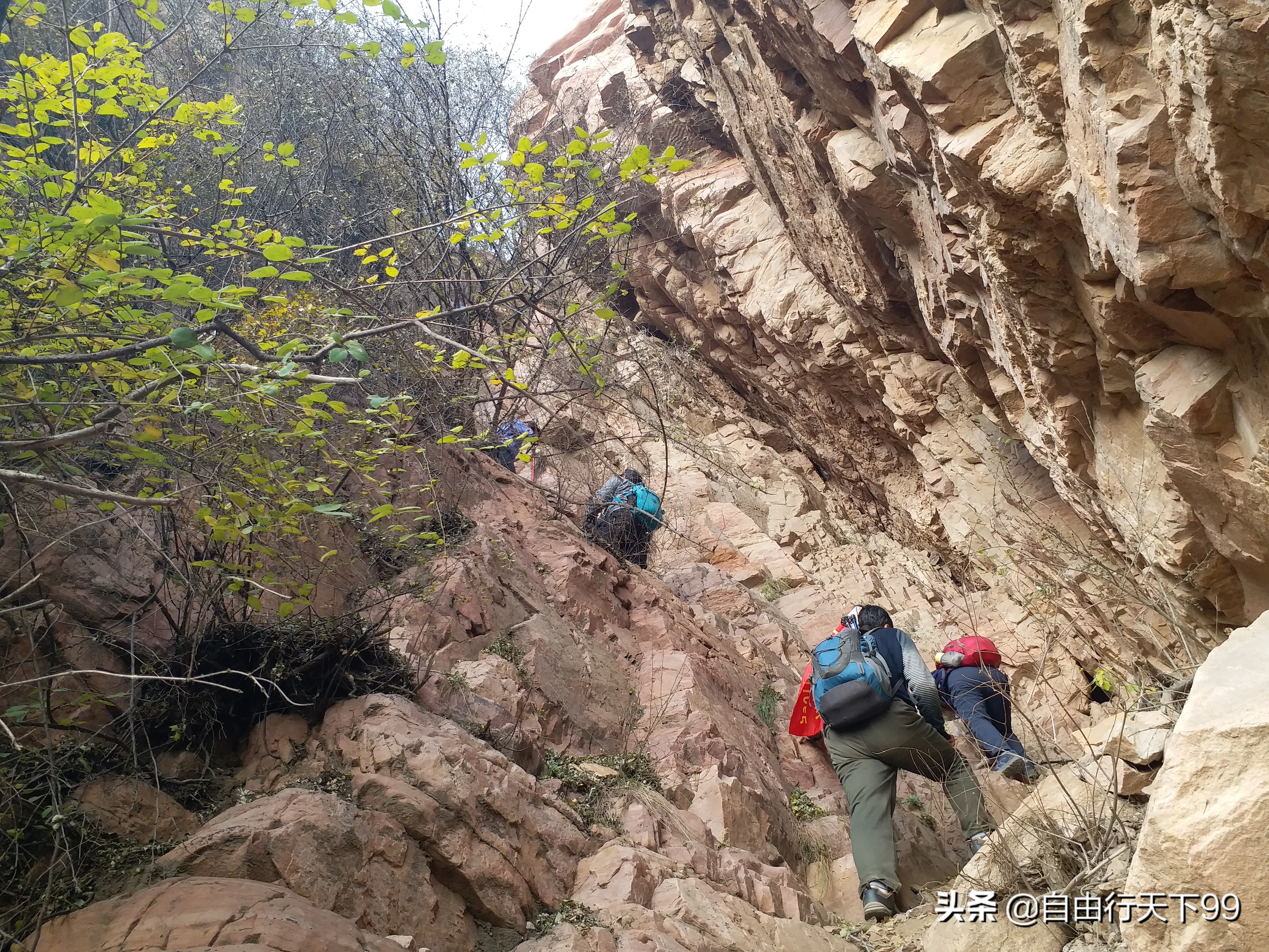石家庄井陉深山山顶,井陉悬崖峭壁