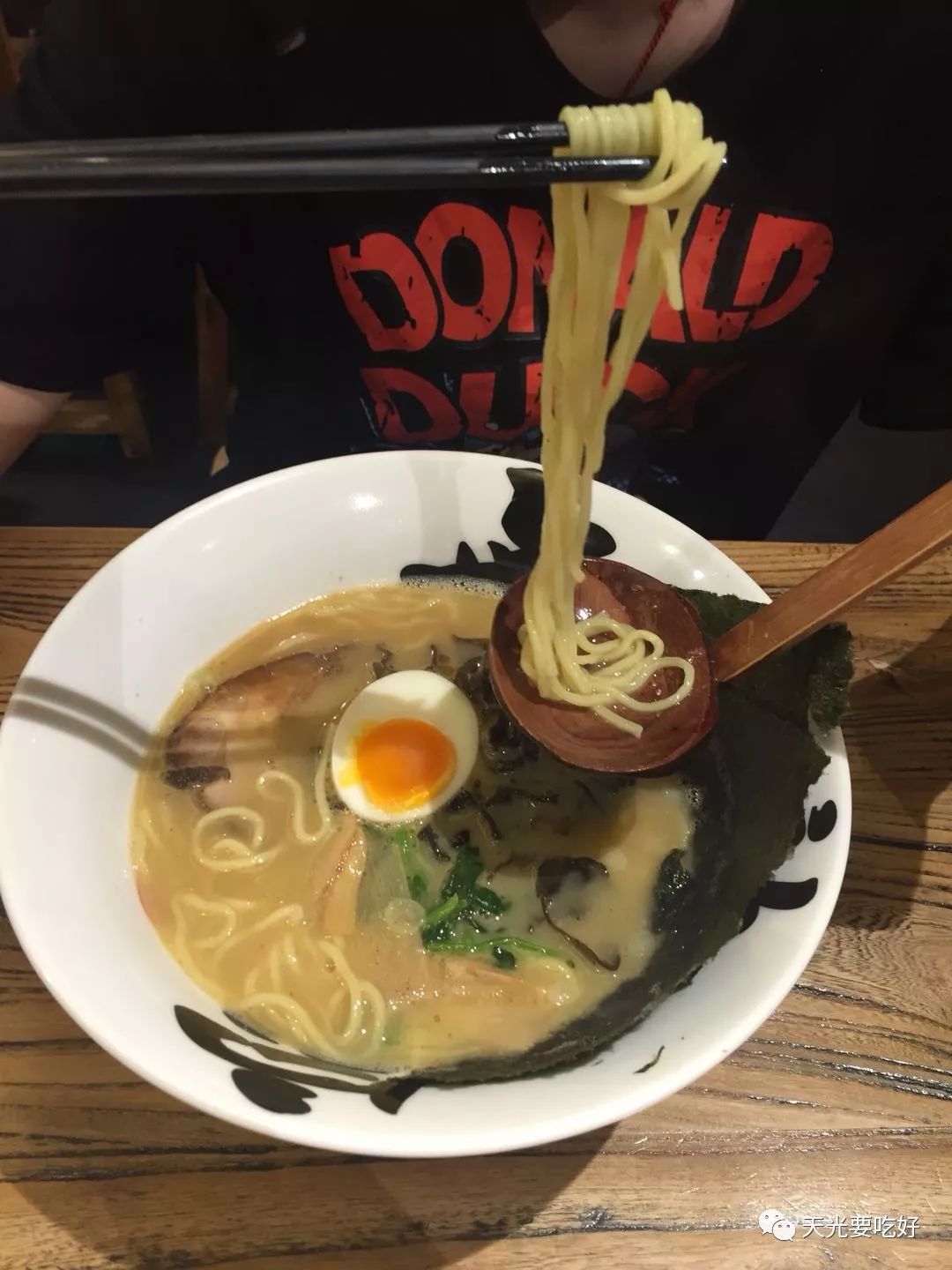 当我们谈论上海时是在谈论什么,当我们在上海谈论爱情