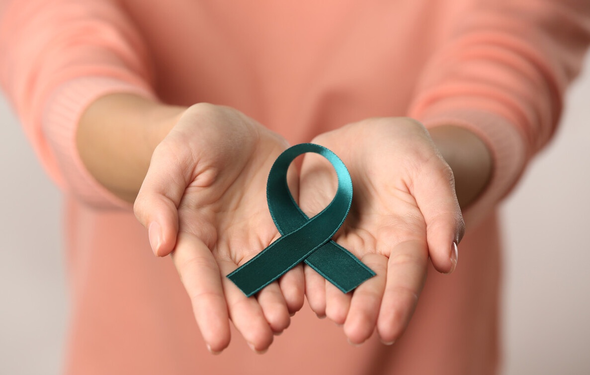 不疼不痒查出卵巢癌，很难理解？其实你身体早已发出了3个信号