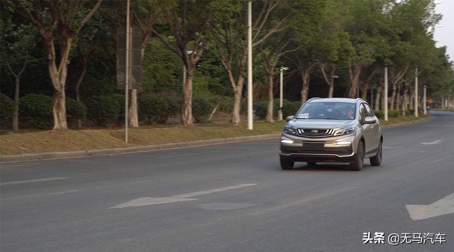 试驾吉利远景x3和长安cs15,吉利远景x3最新试驾