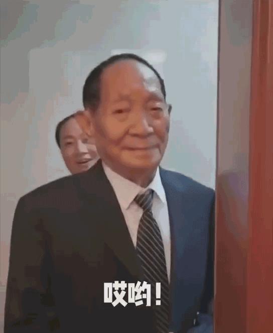95后小伙袁隆平,袁隆平体育
