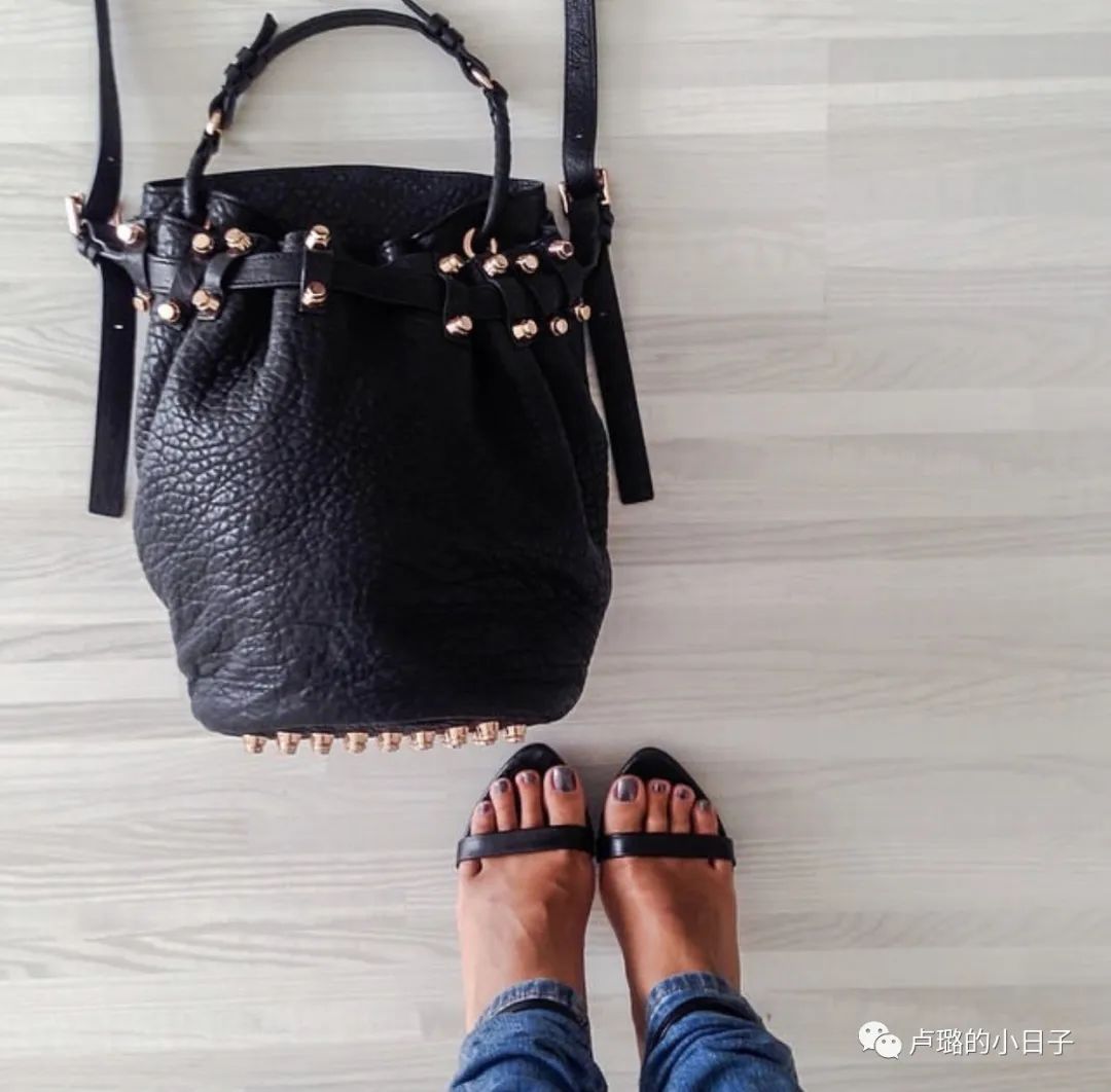 千万不要买的几款包,总结了我这些年来买包的血泪经验