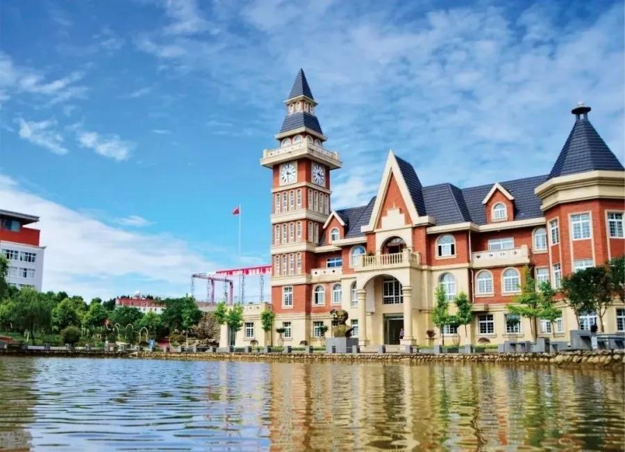 西南第一专科学院,四川汽车类位次7200单招学校推荐