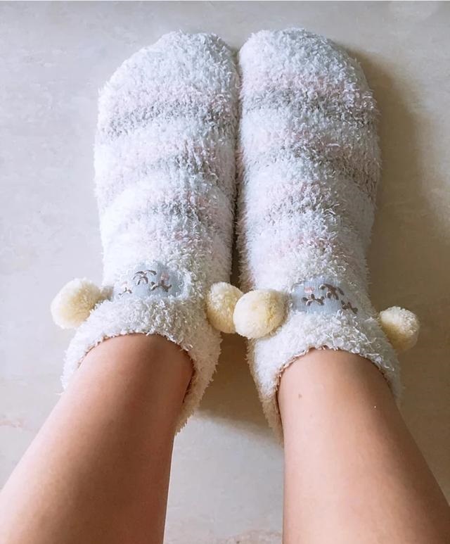 脚后跟干裂脱皮教你一招实用省钱,脚后跟总是干裂起皮的人注意