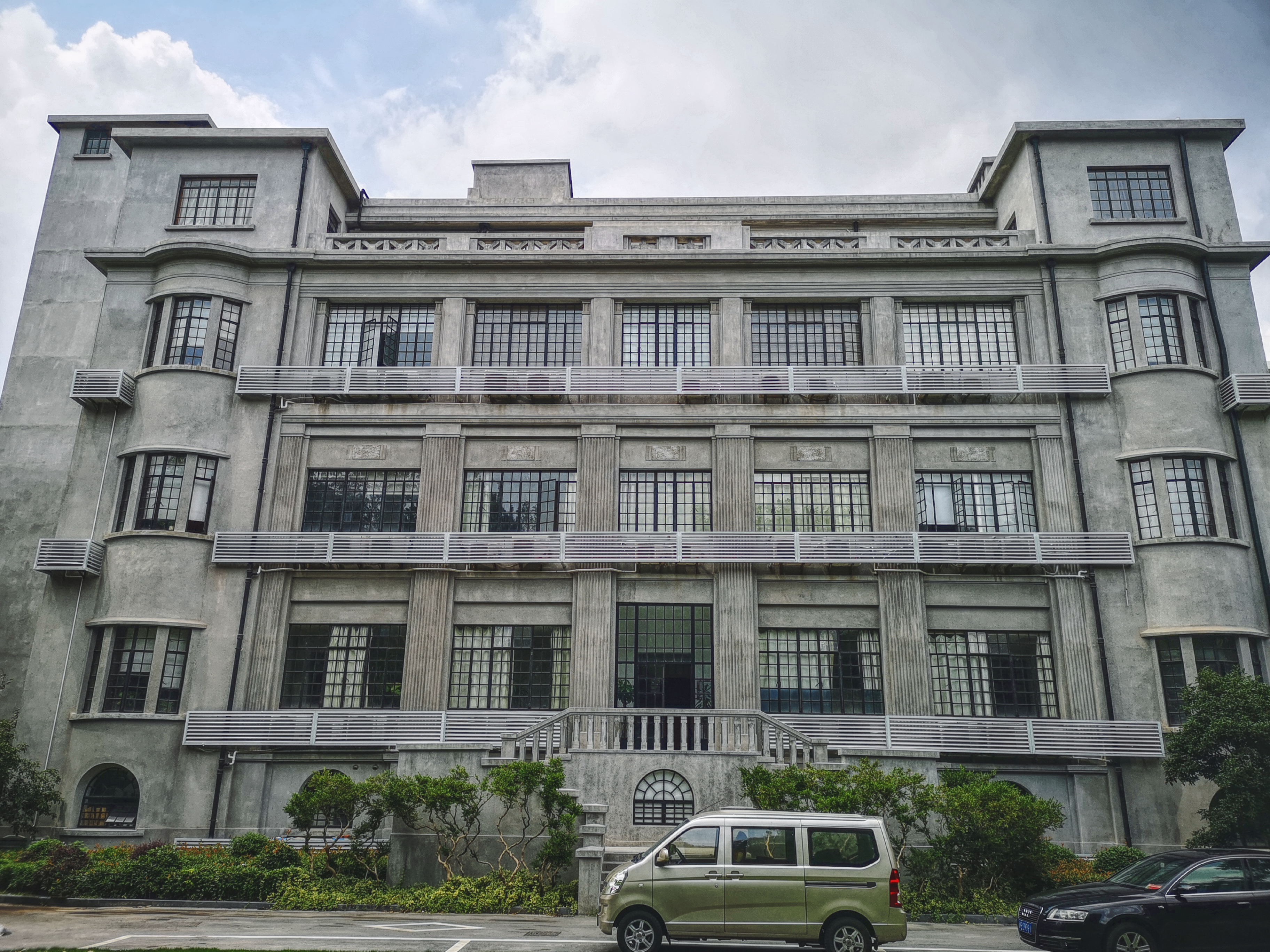 上海陆家嘴有哪些富人,上海陆家嘴低调富豪