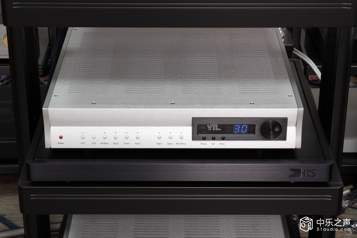 力拔山河且刚且柔——VTLS-400II真空管后级功放