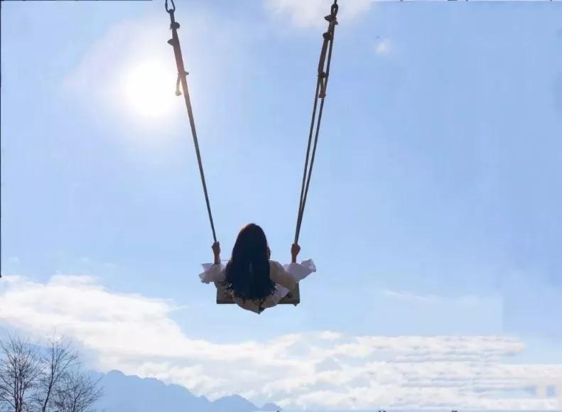 慢综艺之光拒绝剧本测评数十家“顶级”民宿，第一期就是浮云牧场