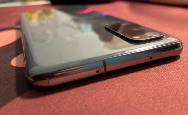 三星s20遐想,三星s20和魅族20对比哪个好