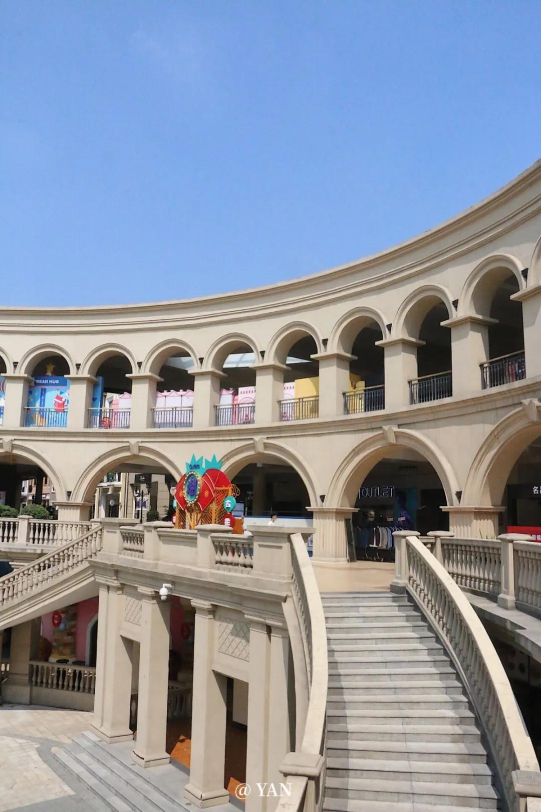 三日连逛三家奥莱,上海三个奥莱的特点