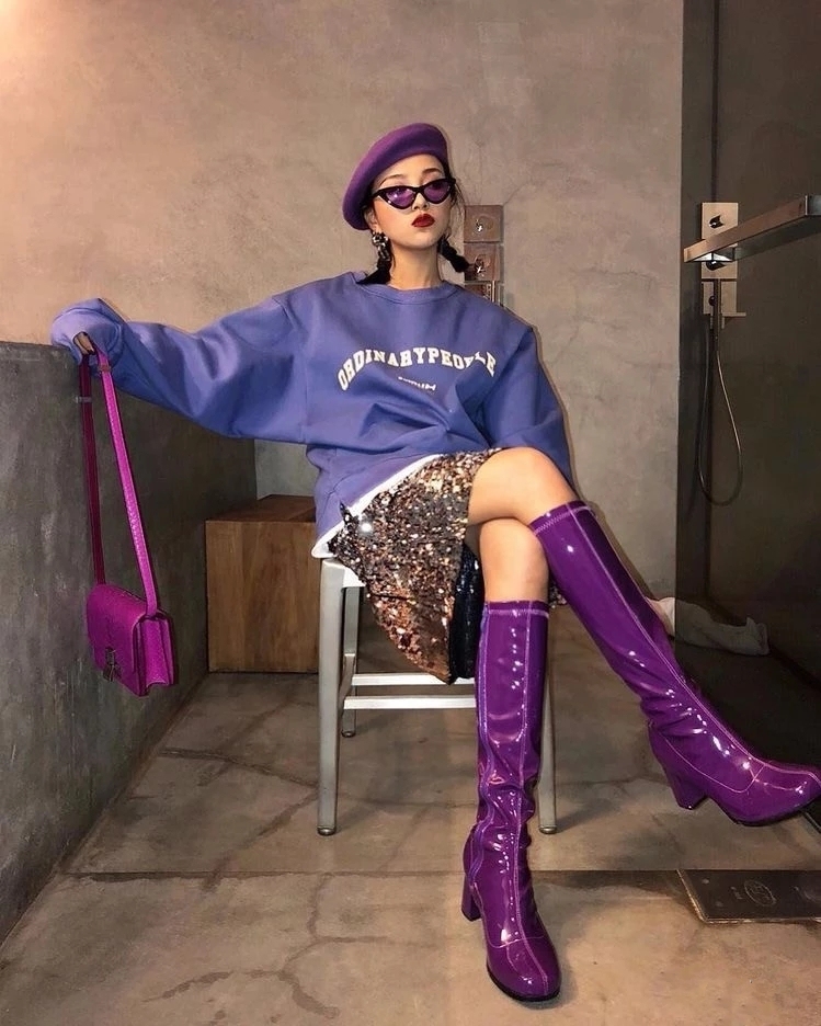 今年流行的紫色穿搭,超显白的五种颜色穿搭