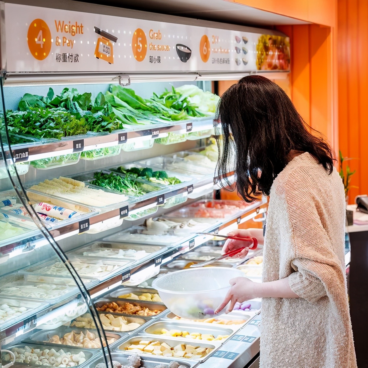 麻辣烫年入50亿,麻辣烫单店年收入300万