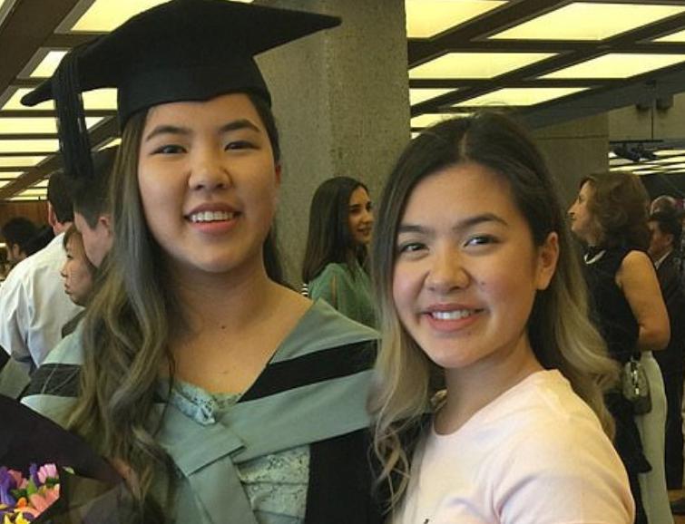 澳男子手持长鞭在中国领事馆门外咒骂，称戴口罩的人故意传播病毒