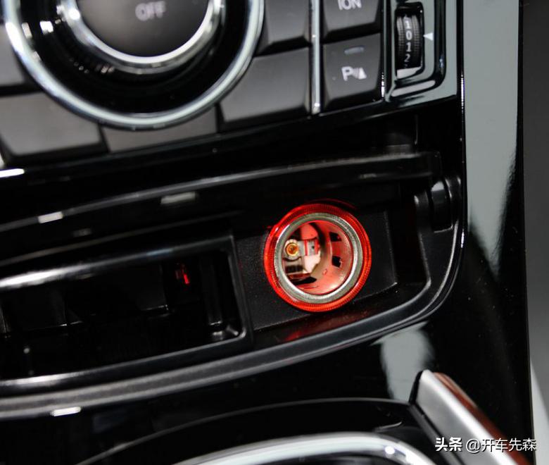 点烟器真的可以一拖三?别再随意乱用了,它真的承受不住