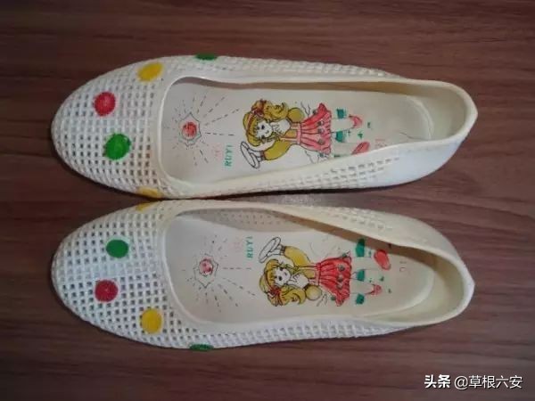 泪目的照片图片,泪目老人图片