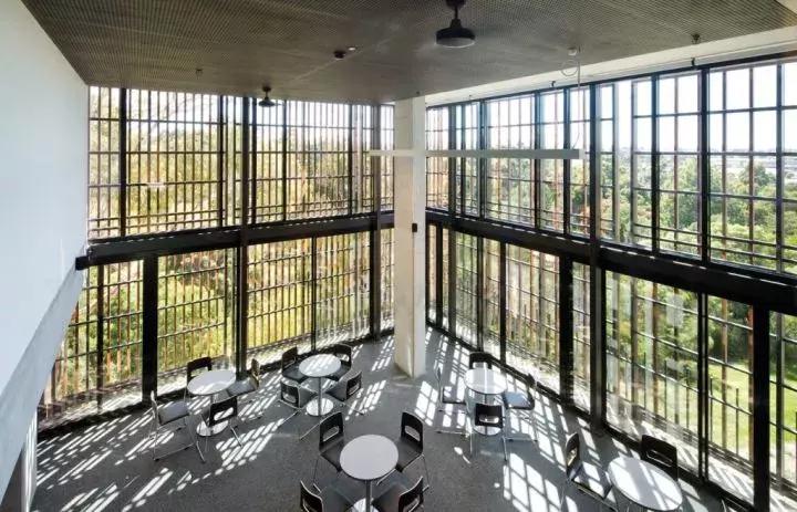 留学生宿舍到底有多小,留学生宿舍真实情况