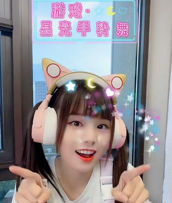 火线妹唱歌逗比,火线妹跳胜利之舞