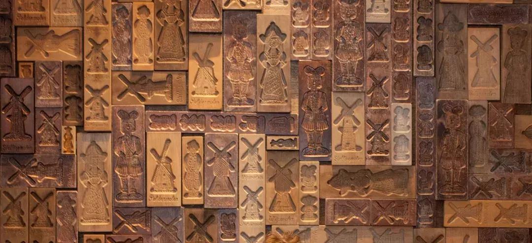 星巴克的设计是谁设计的,上海星巴克的设计师