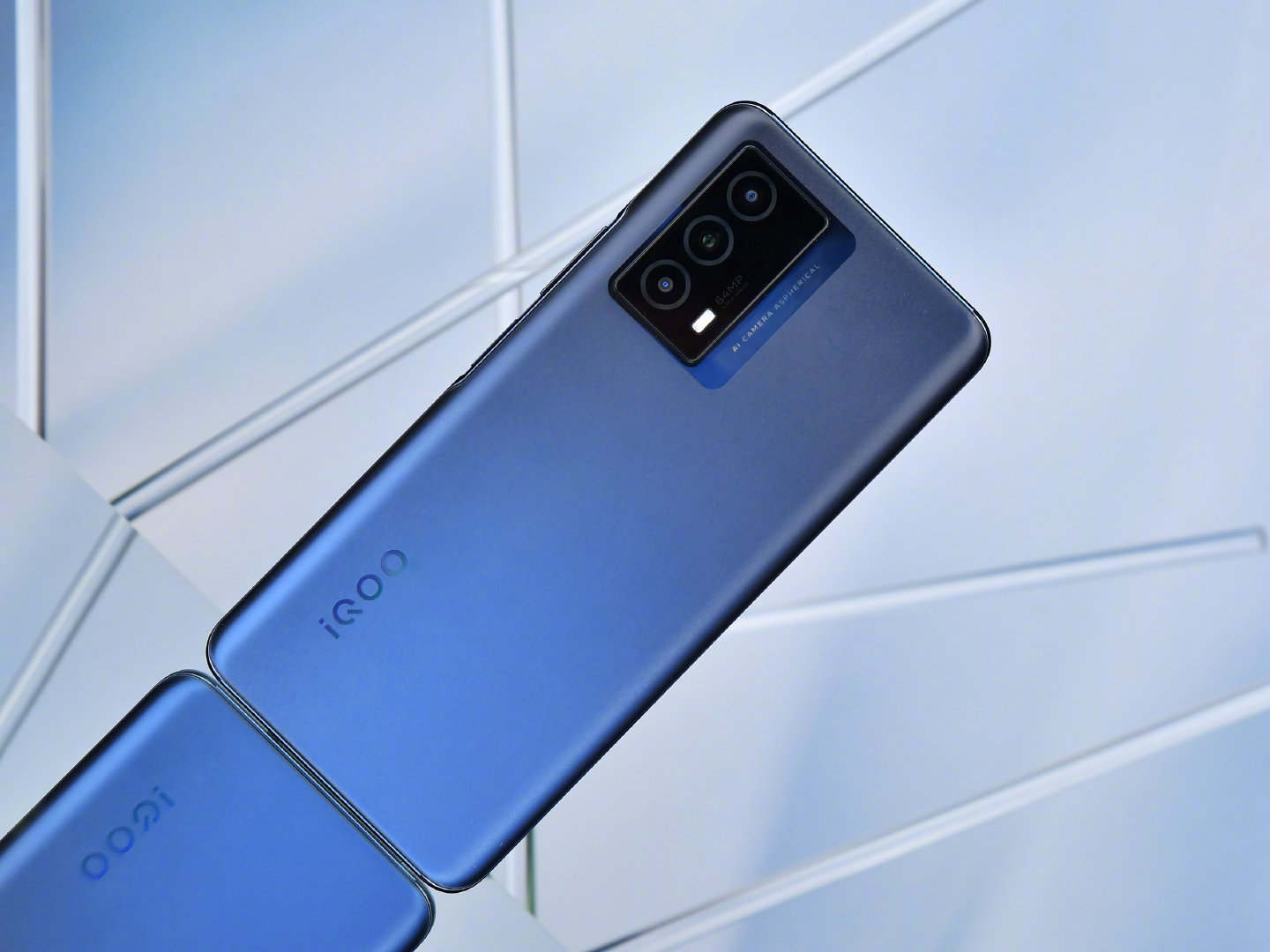 极致性价比手机2020到2021千元机,目前千元机最值得入手的一款