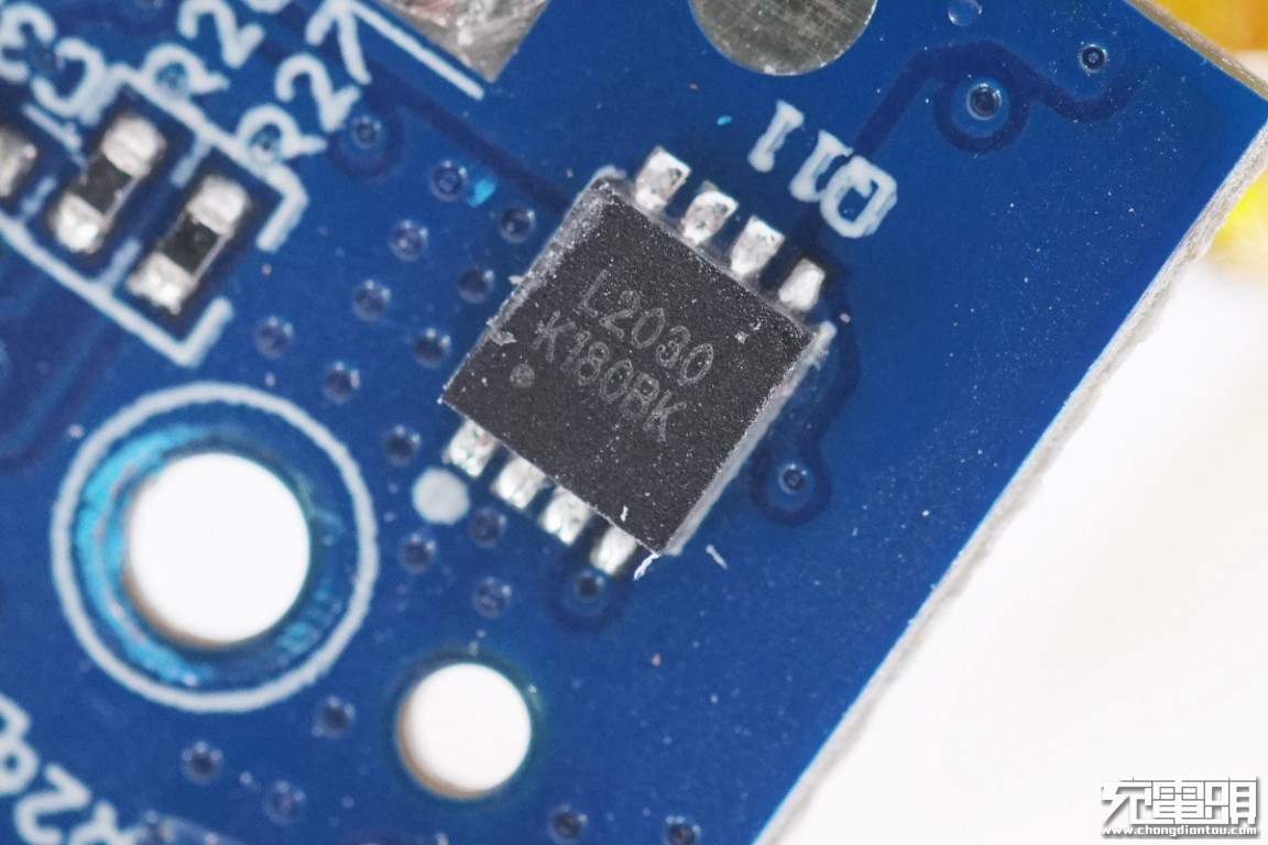 romoss罗马仕20000毫安拆解,罗马仕romoss移动电源