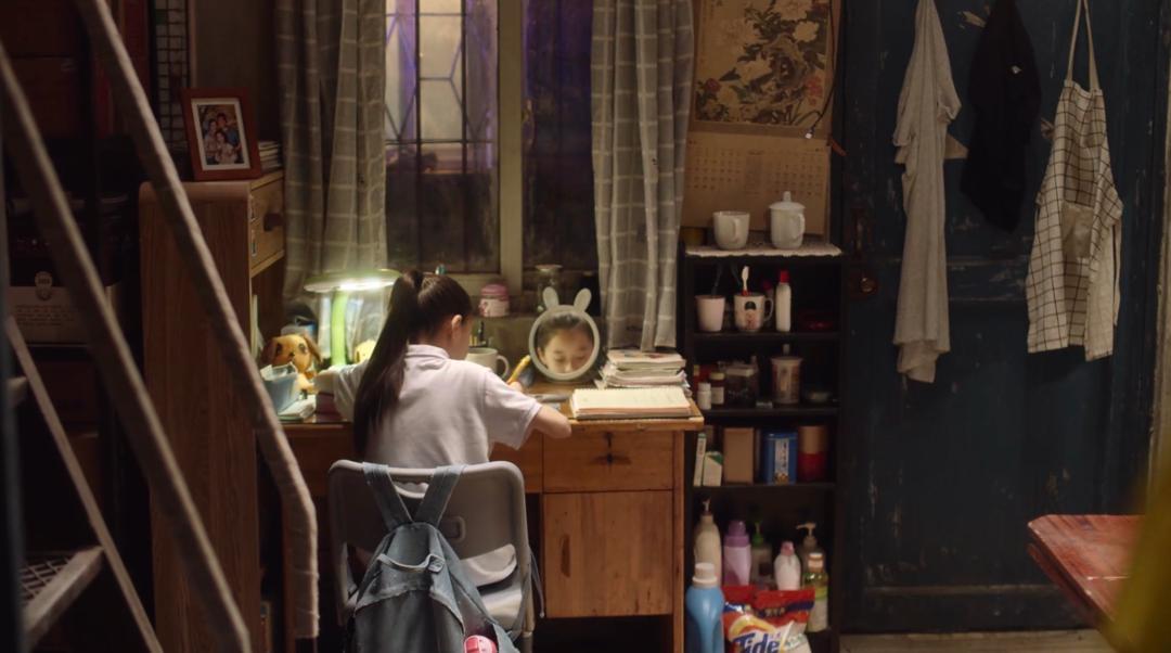 写个作业还要被监视！《小舍得》的育儿理念太令人窒息了