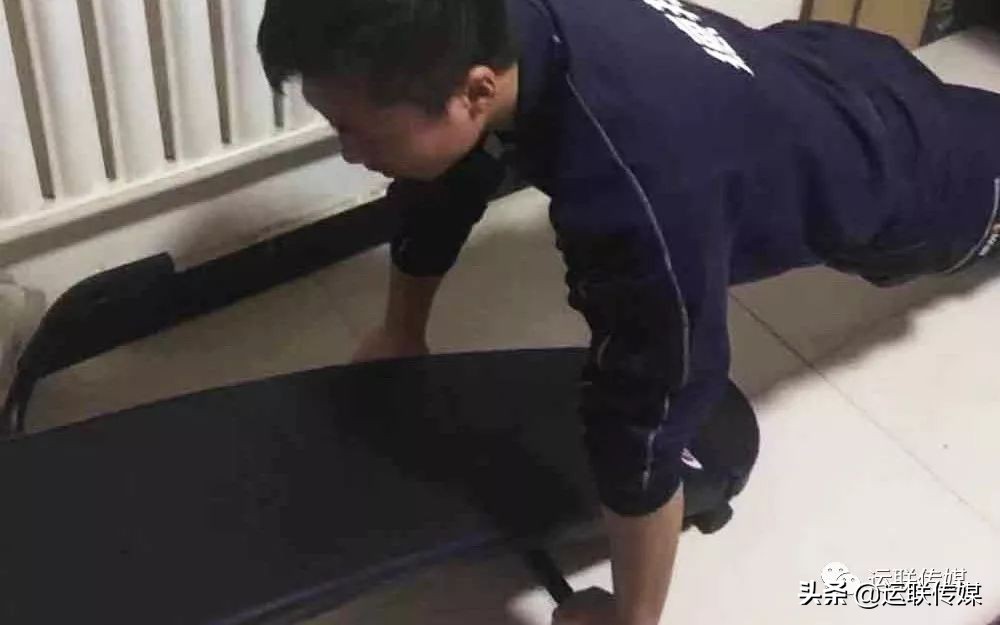 一名快递小哥的故事,物流小哥真实故事