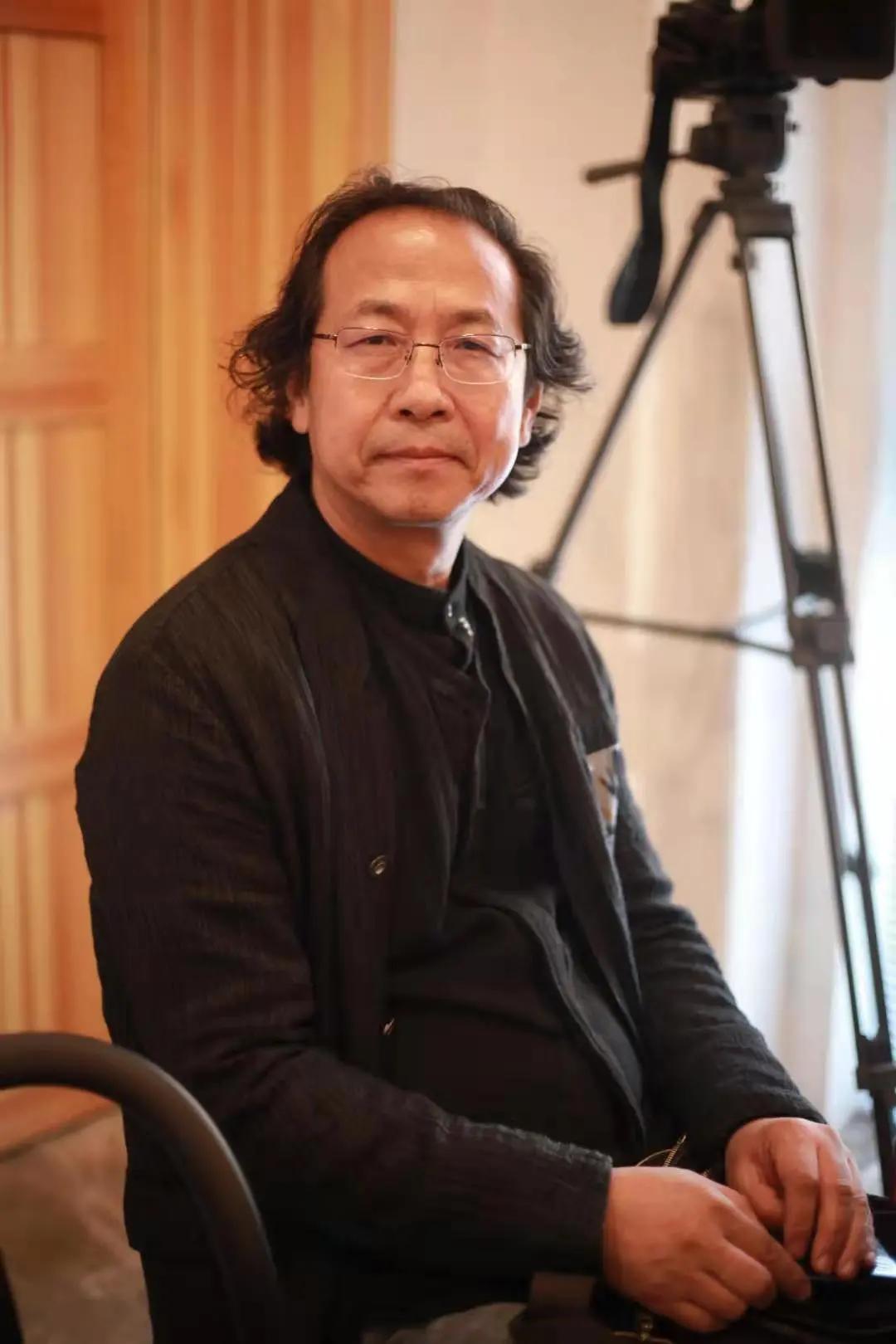 巴音博罗：寂静中等待呼唤的器物