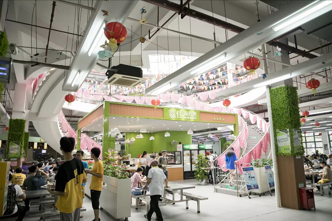 深圳有个建在“空中”的大学，拍照美到爆！