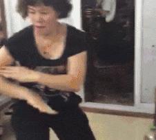 喝醉了，在表妹家睡，隔天表妹脸红地说：以后别来了