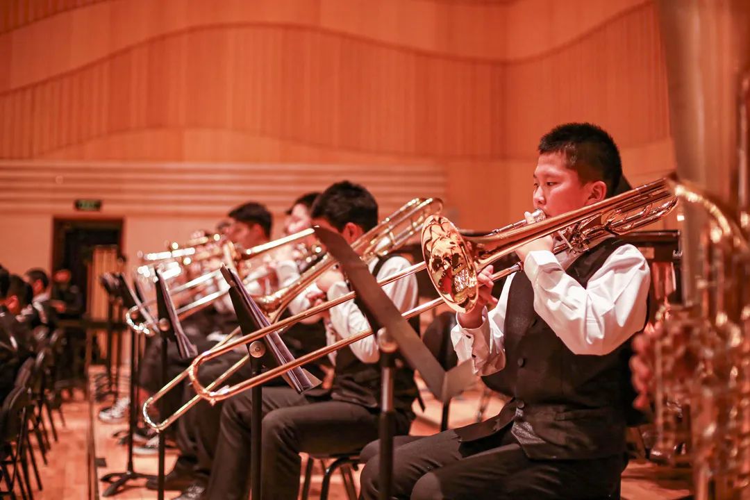 郑州二中和郑州十九中哪个好,郑州19中高中部是好学校吗