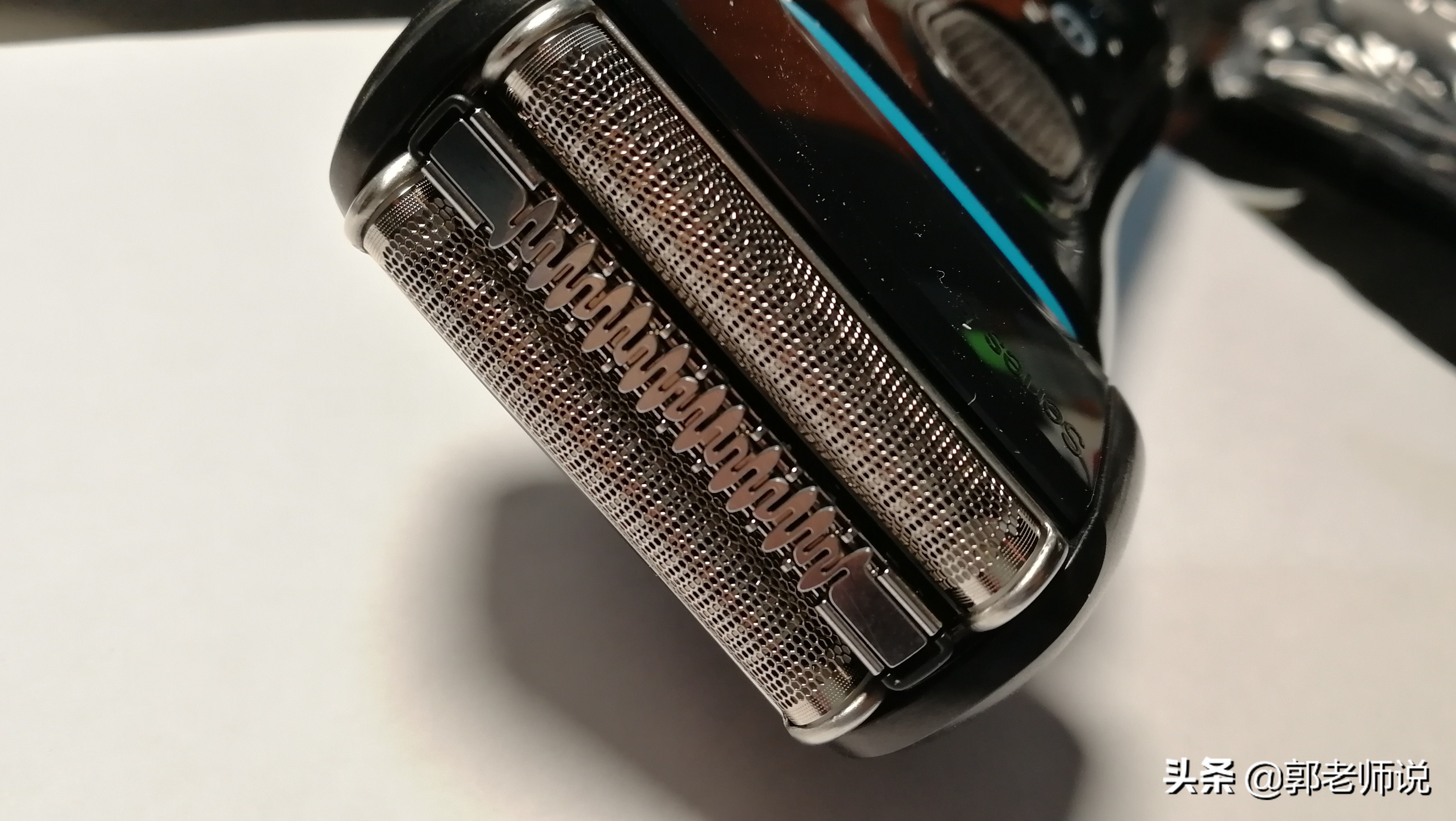 博朗和飞利浦剃须刀哪个好,最新德国博朗剃须刀