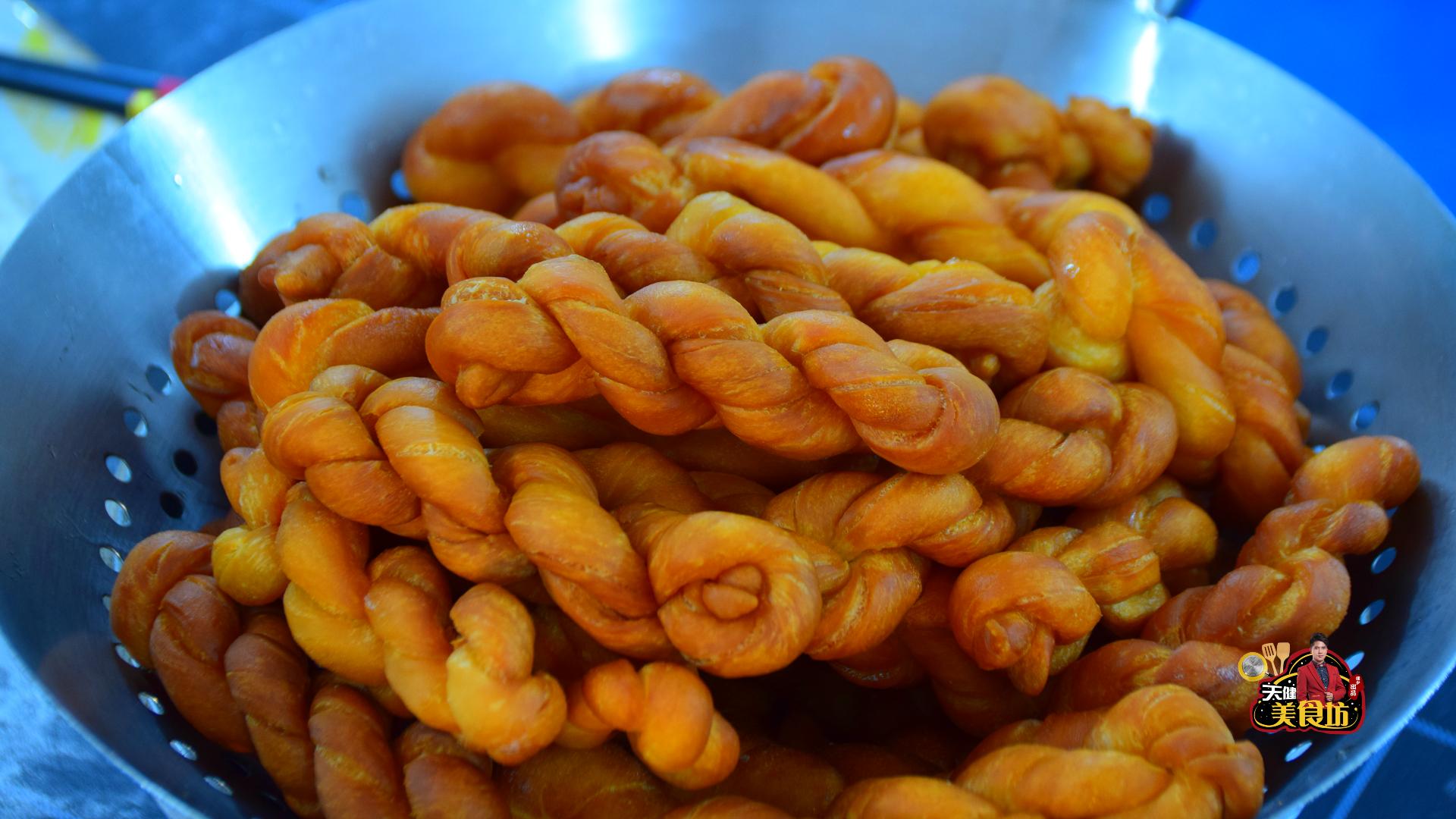 麻花怎么做好吃又酥脆视频,麻花怎么做好吃又简单酥脆