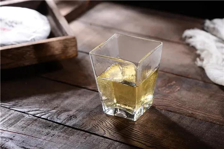 喝茶越喝越渴的原因是什么,为什么天天喝茶嘴唇还是干