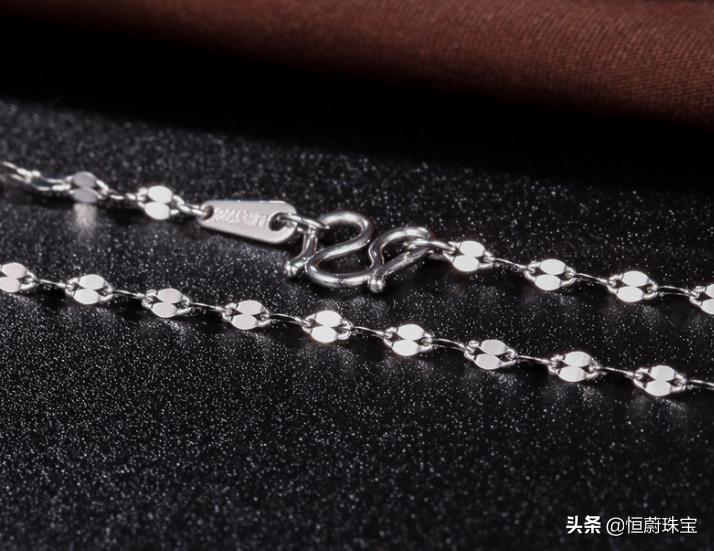 女士项链肖邦链,18k蛇骨链肖邦链盒子链哪款更好看