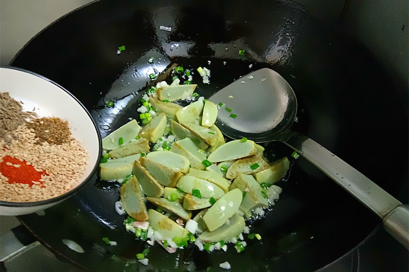 东北实蛋的做法无碱,教你几个鸡蛋的巧妙做法