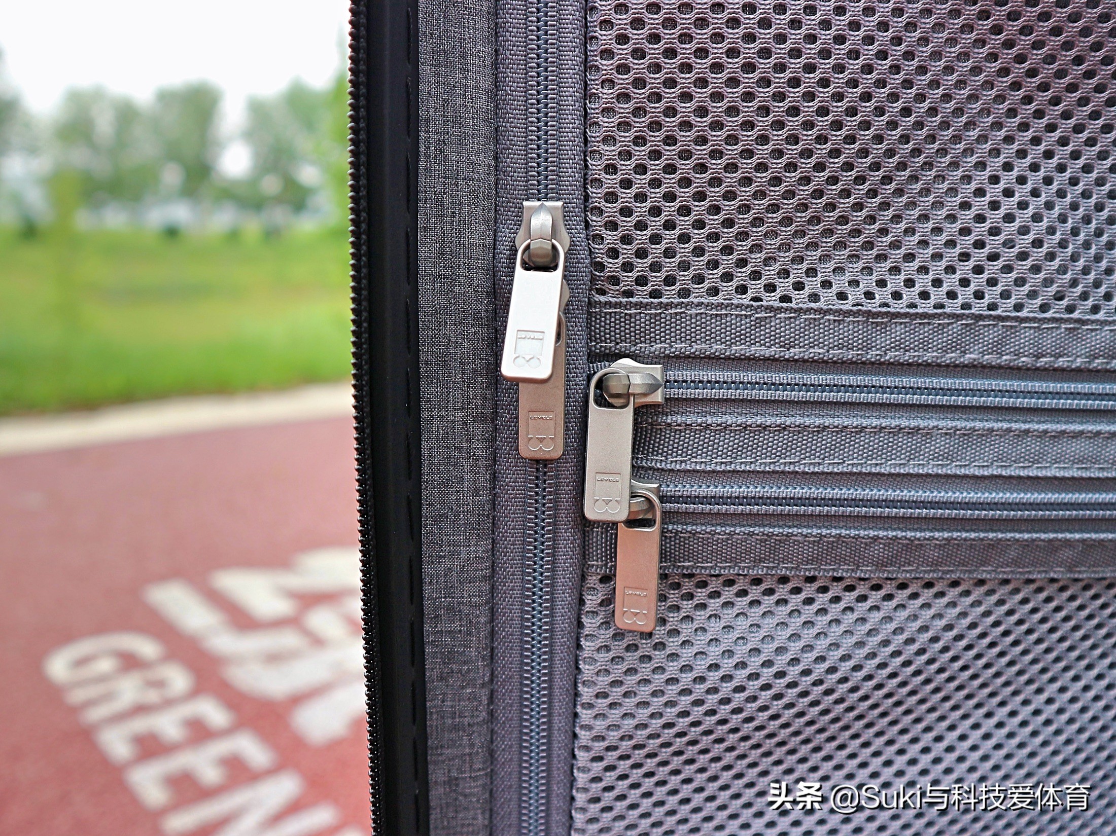 地平线8号和梦旅旅行箱对比,地平线8号和大旅行箱区别