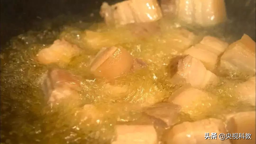 油锅起火怎么办别慌来支招,油锅着火别着急下一句