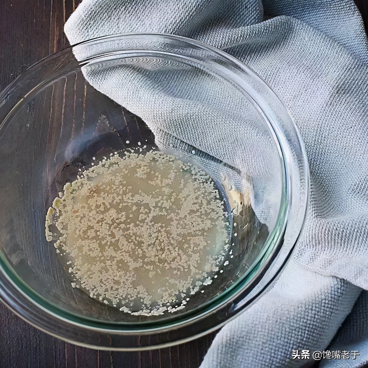 蒸包子不要直接上锅蒸牢记3诀窍,蒸包子有的包子塌陷萎缩