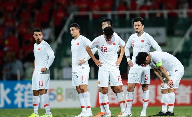 国足主帅人选被曝,国足主教练选人