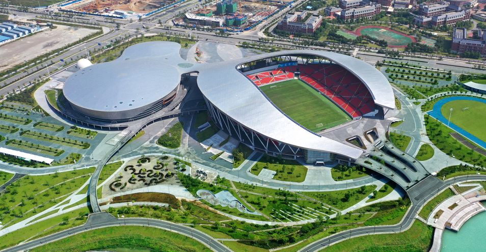 全域旅游星空屋顶“砚生水墨”.来肇庆新区体育中心领略现代美学