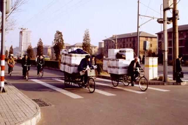 80年代的桂林十字街,80年代的桂林城区