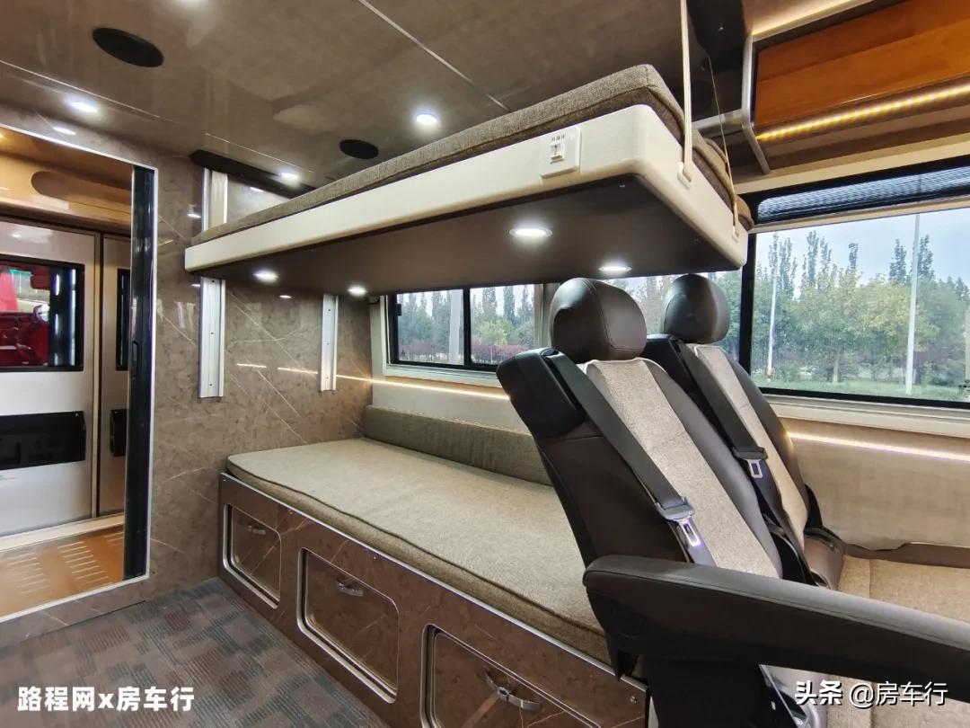 东风四驱挑战者越野房车试驾视频,东风挑战者四驱越野房车