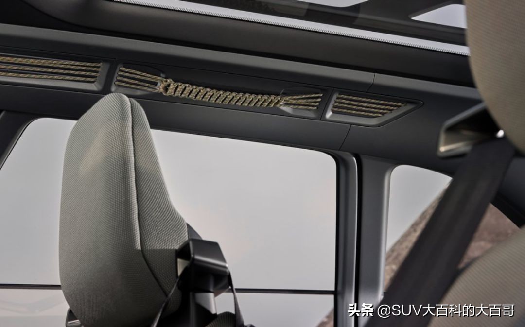 奥迪也发“硬派越野车”,透明座舱+500公里续航,还有无人机引路