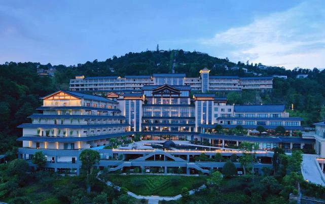 常德热市云顶温泉旅游度假,常德温泉度假村温泉区