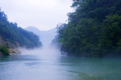 溪水潺潺自然氧吧,天然氧吧溪水